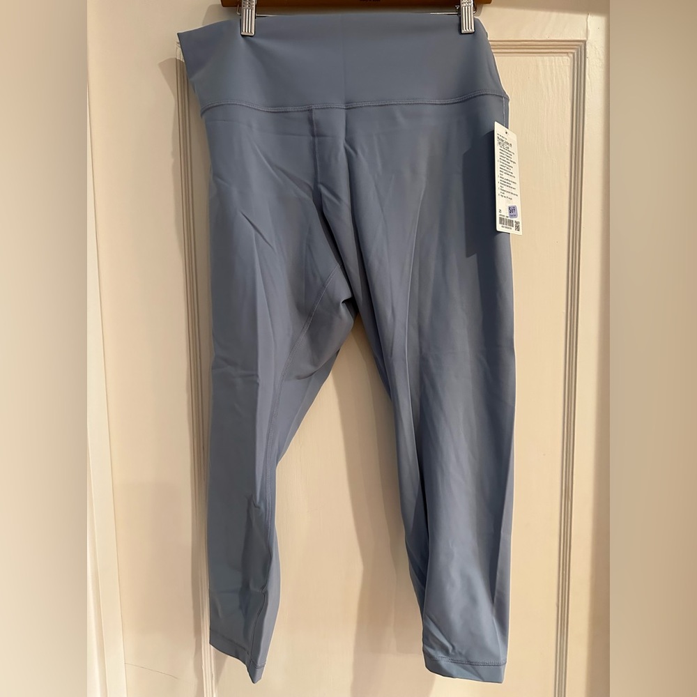 Lulu Lemmon winder Under HR tight 25” Lux sz 20 New with tags.